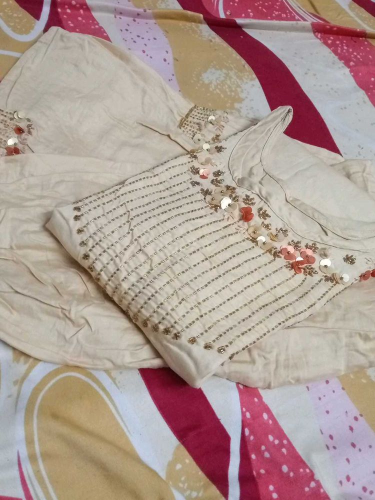 Elegant Embellished Cream Kurti