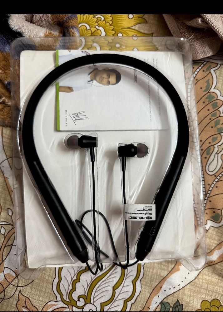 Sound Logic Design 2 Unused Earbuds