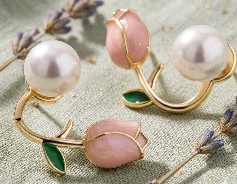 Elegant Pearl Tulip Earrings