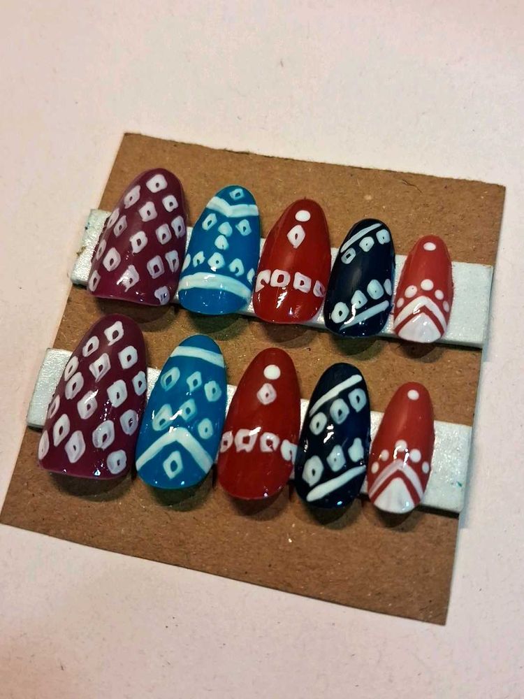 Multicolor Bandhani Navratri Press-On Nails