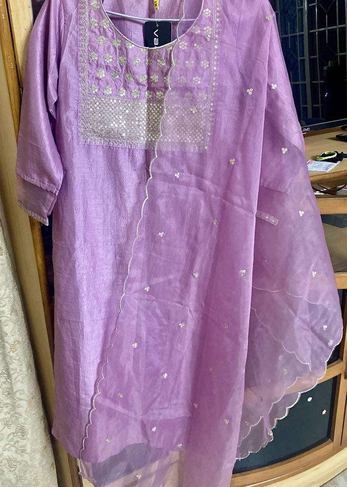 Beautiful Colour Embroidered Work Kurta Set