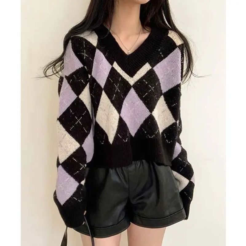 Argyle Pattern V-Neck crop Sweater