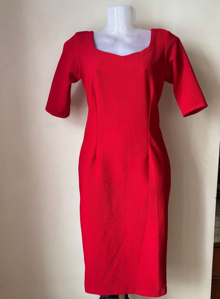 Tailored Chic Red Square Neck Midi Dress