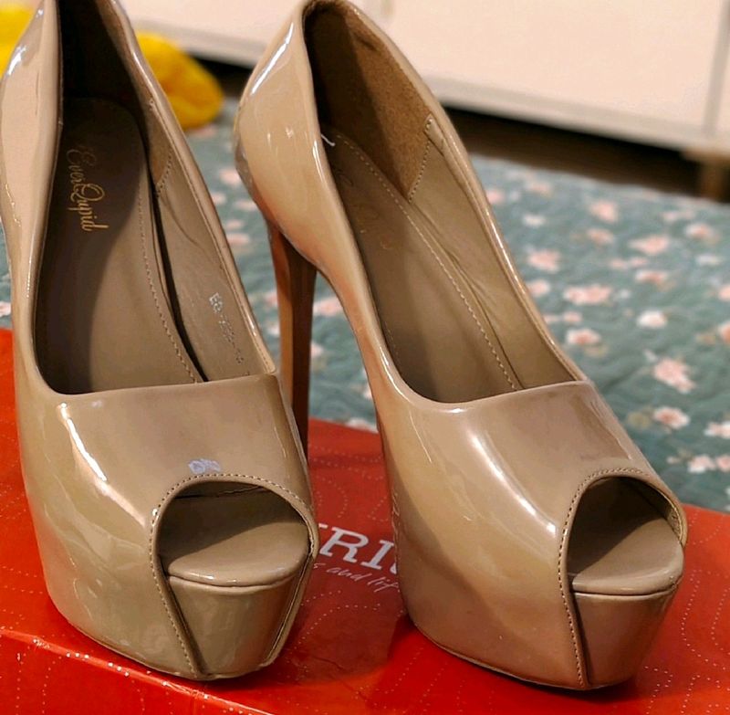 SUPER HIGH HEELS FOR WOMEN