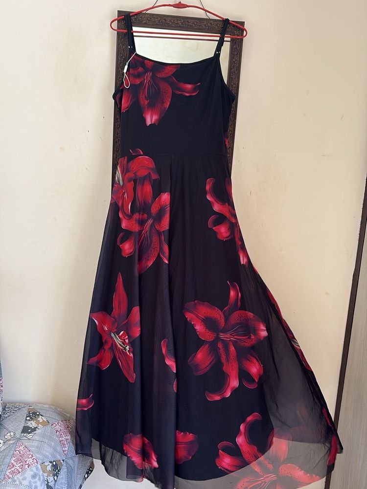 Savana Elegant Black Floral Print Dress