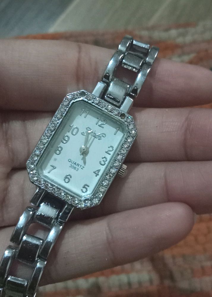 Ladies Hand Watch