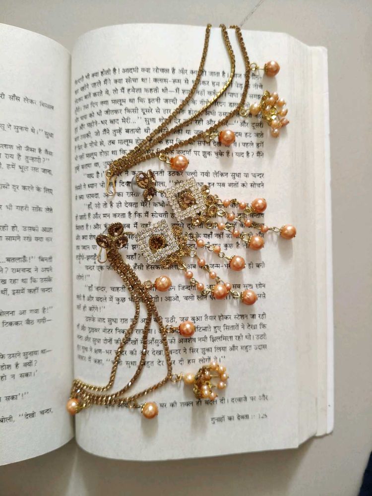 latkan-style chandelier earring