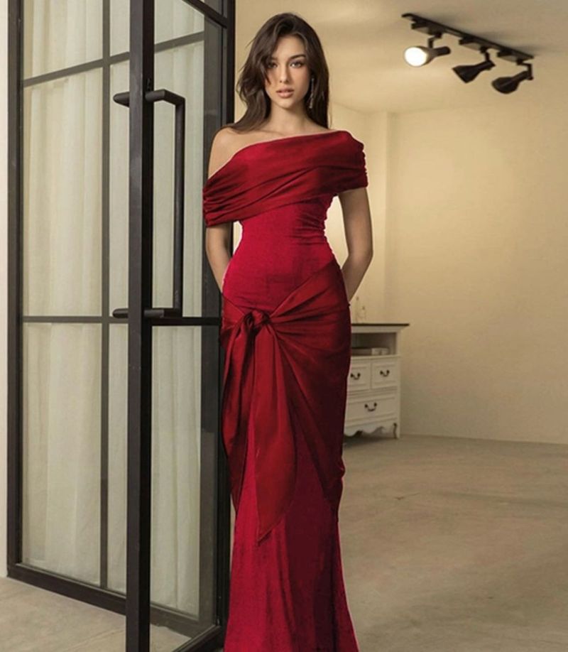 Elegant Off-Shoulder Red Gown