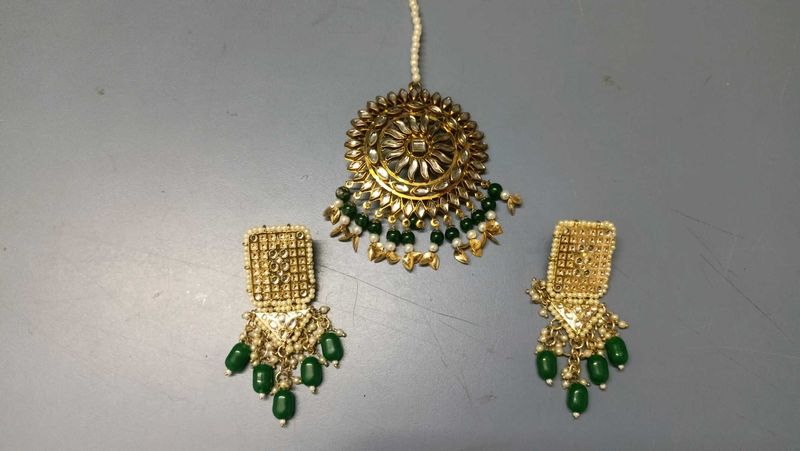 Designer Kundan &amp; Emerald Jewellery Set