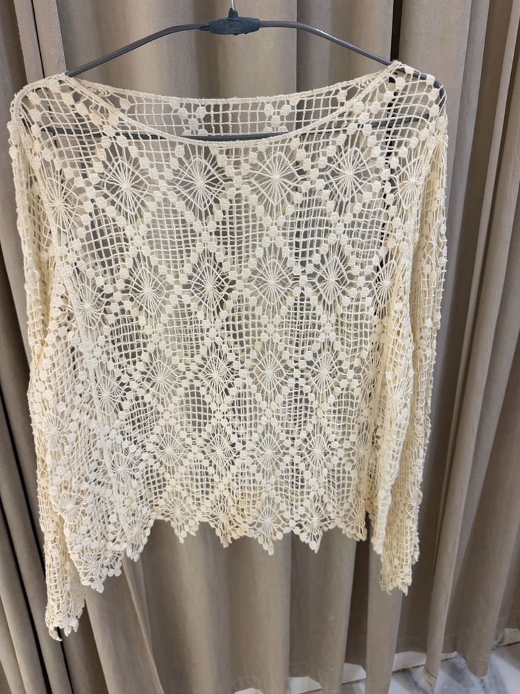 Crochet Lace Long Sleeve Top