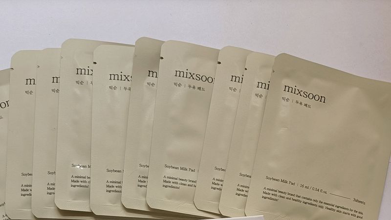 Mixsoon Bean essence Pads
