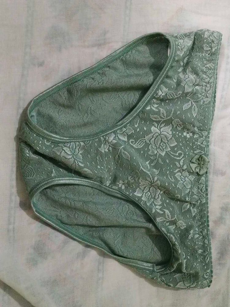 🤩💗Lace Trim Briefs🤩💗