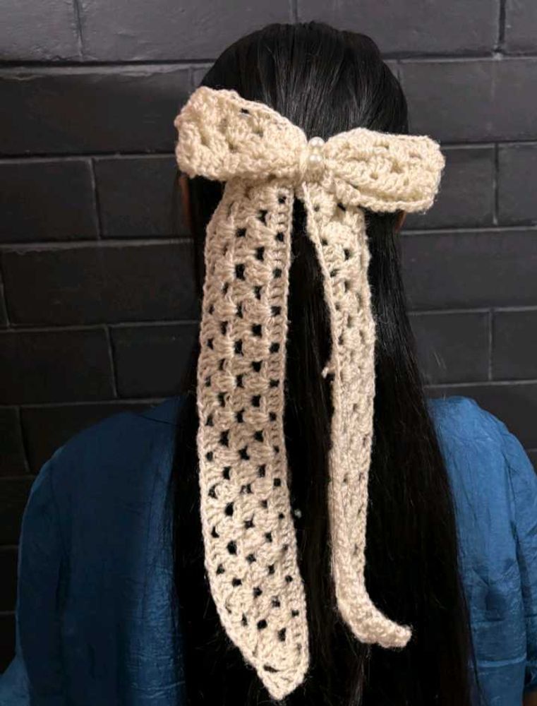 Crocheted Bow Hair Clip