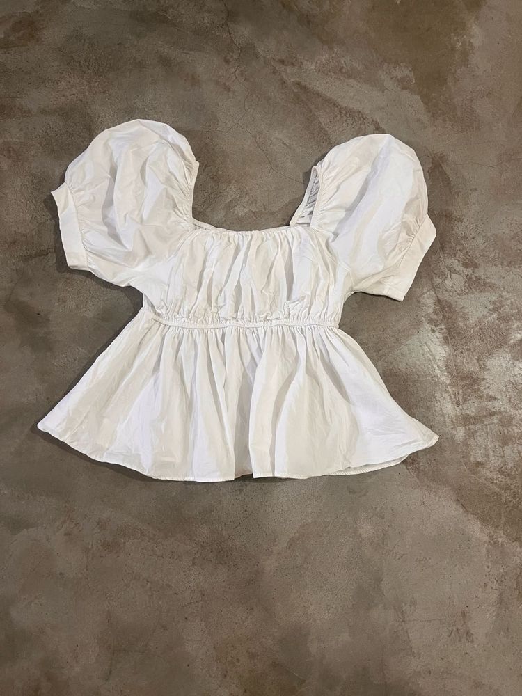 • Romantic Selkie-Style White Puff Sleeve Peplum t