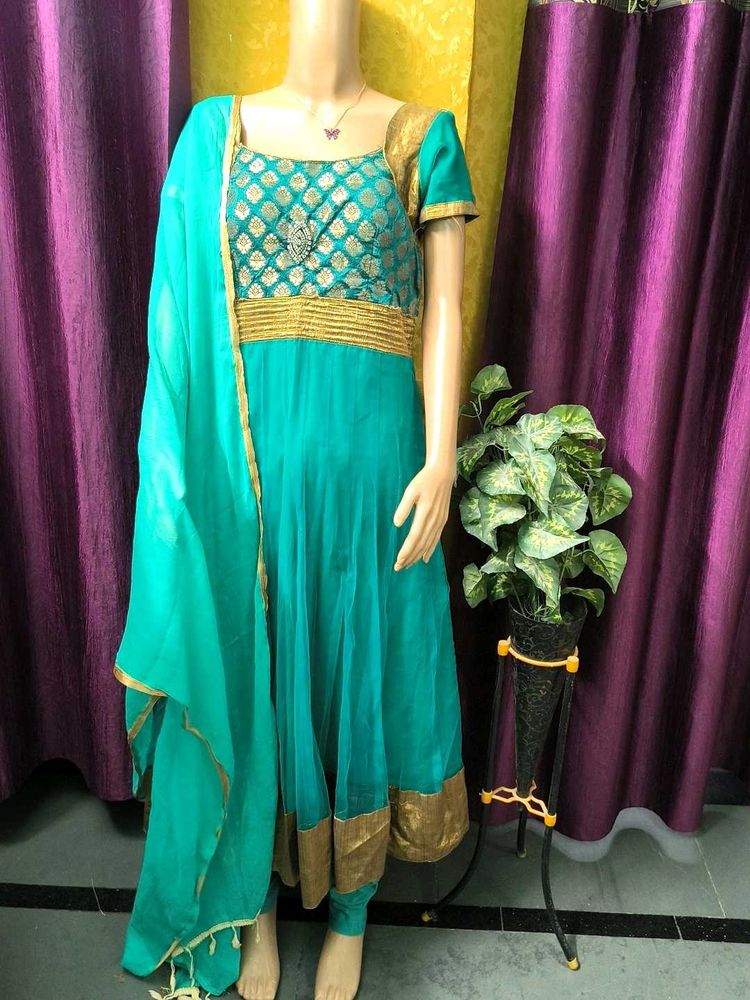 Elegant Teal Anarkali Suit with Gold Embellish