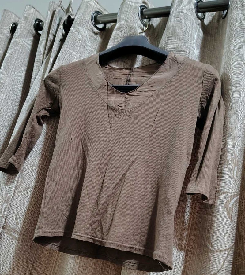 Brown V-Neck 3/4 Sleeve Top