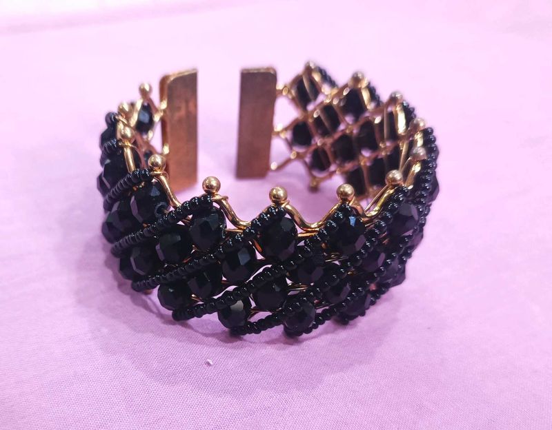 Stylish Black Crystal Beaded Bracelet✨✨