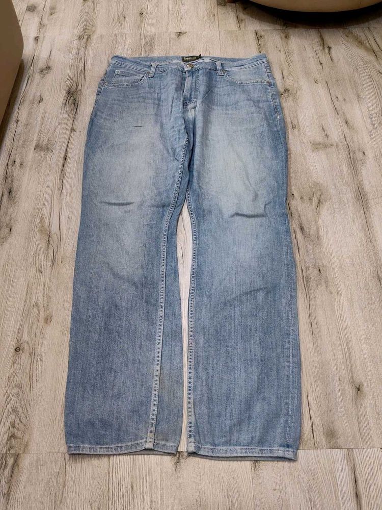 Ma6235 Lee jeans waist 34 inches