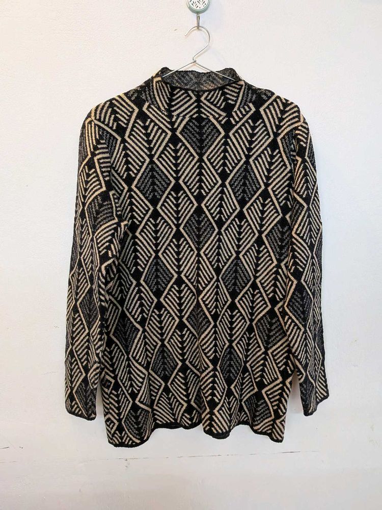 Geometric Pattern Knit Sweater