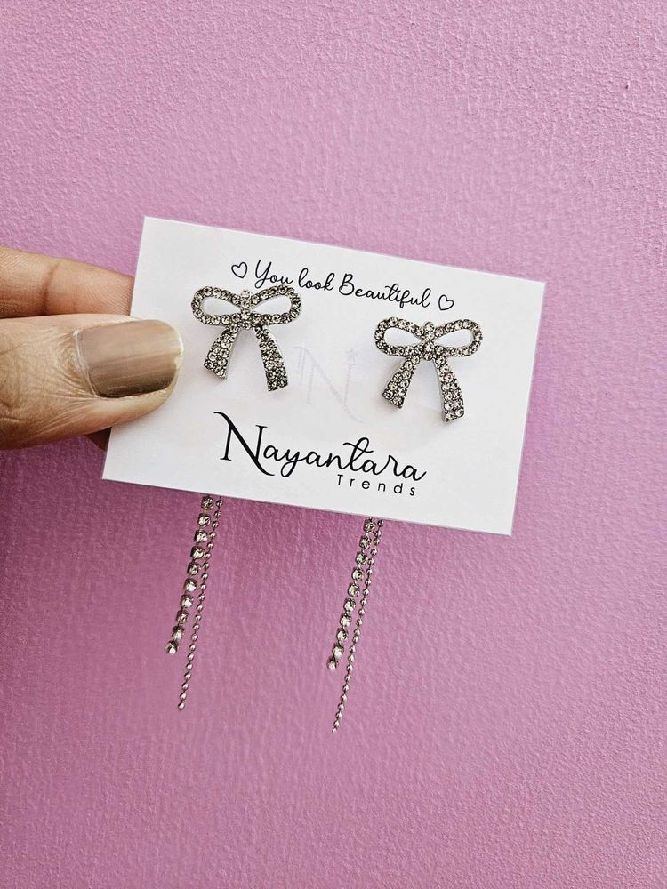 Studded Bow Dangling earrings