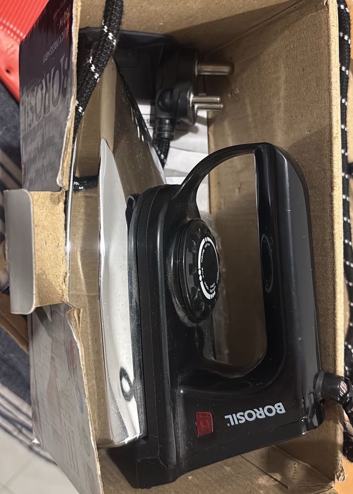 NEW Borosil Travel Iron