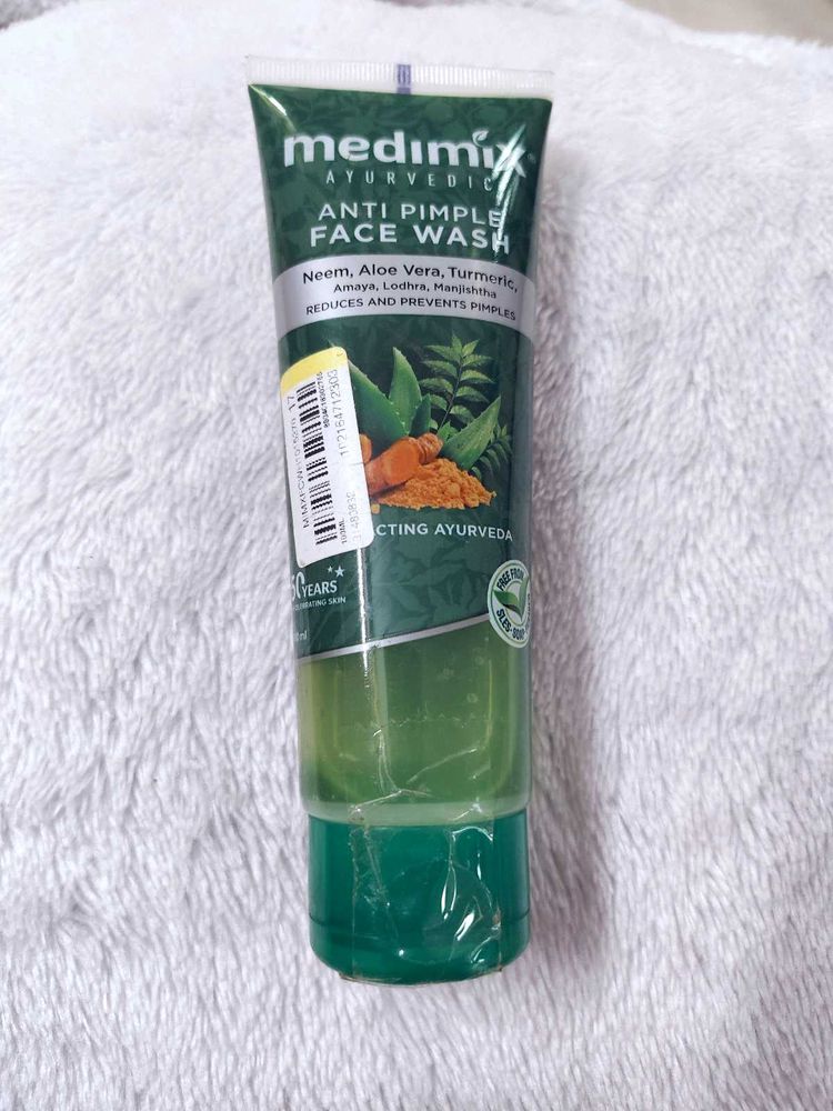 Medimix Ayurvedic Anti Pimple Face Wash, 100ml
