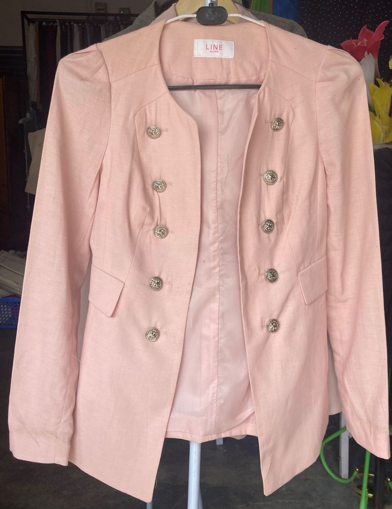 Stylish Pink Double-Breasted Blazer