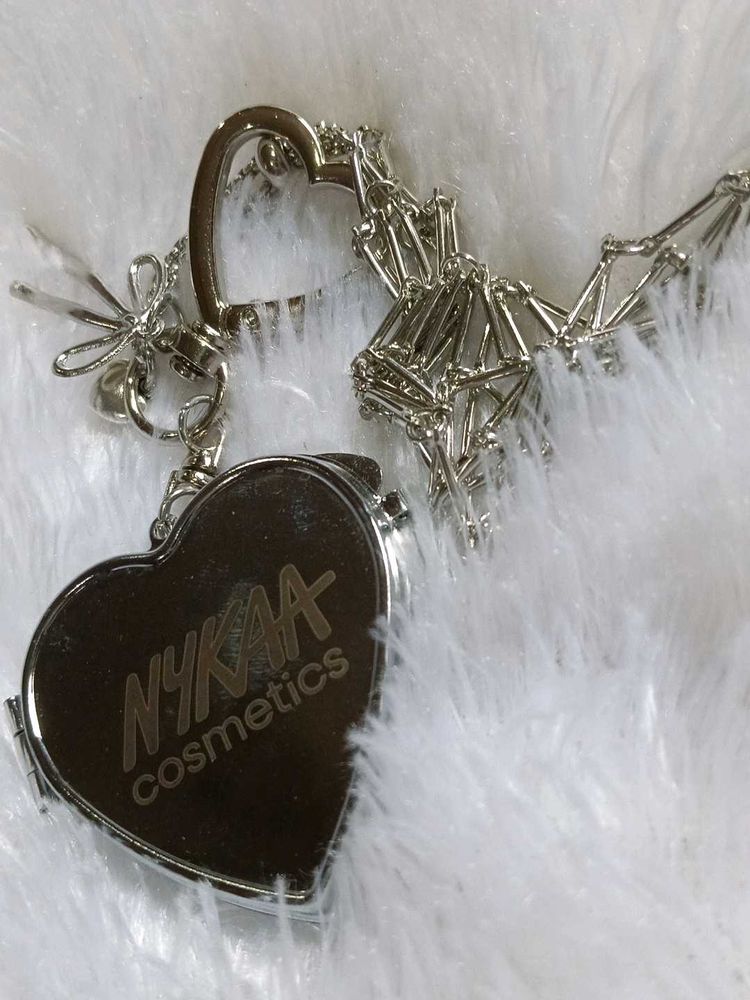 Nykaa Cosmetics Heart Mirror Keychain ♥️💕