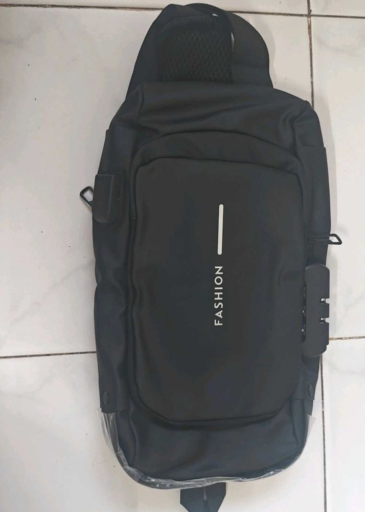 Crossbody Shoulder bag /Messenger ba