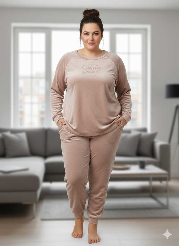 Cozy Lounge Set - Relax in Style