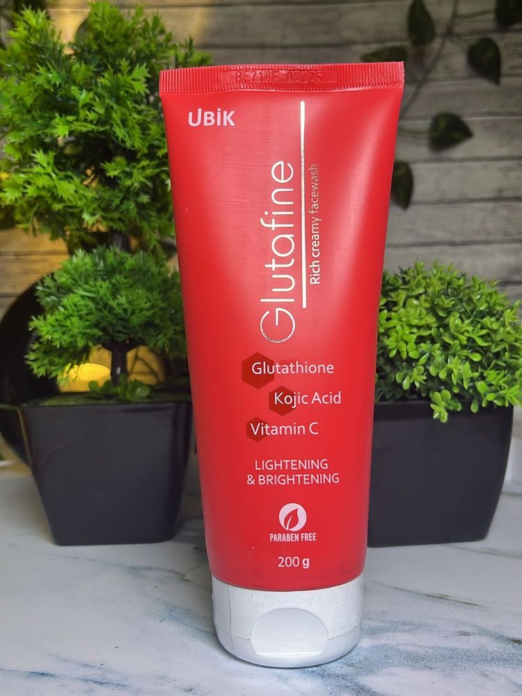 Ubik Glutafine Face Wash – 200g