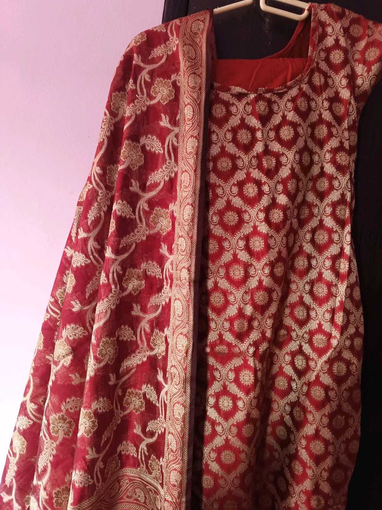 original Banarasi Suit with/Lancha heavy dupatta.