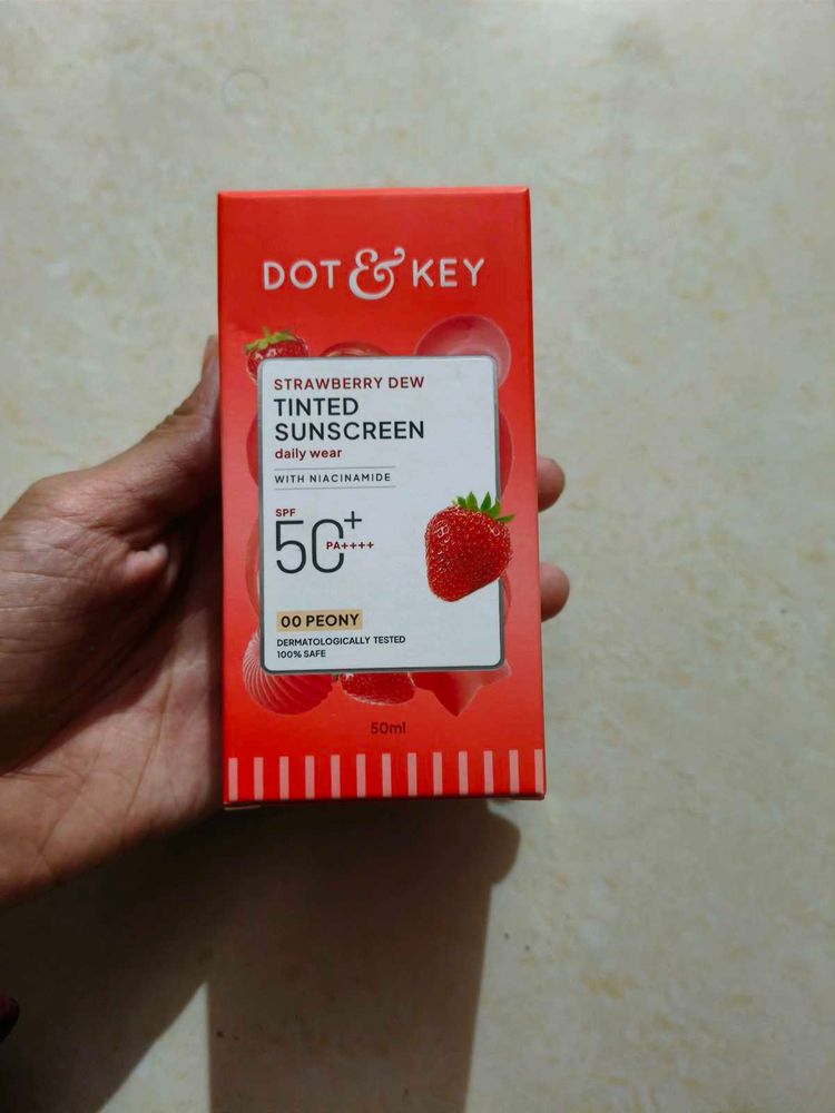 Dot &amp; key strawberry tinted sunscreen