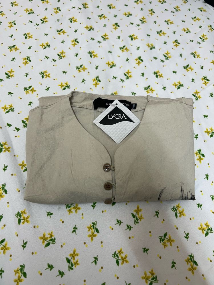 Comfortable Beige Kurta with Buttons