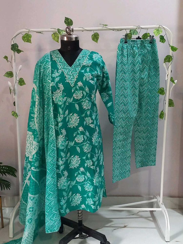 Brand New Green Shade Cotton Kurti Set