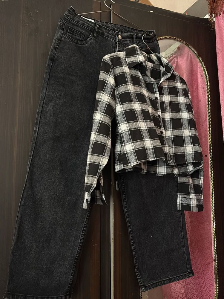 Chic Black &amp; White Plaid Shirt