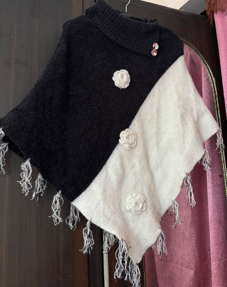 Chic Black &amp; White Poncho Sweater