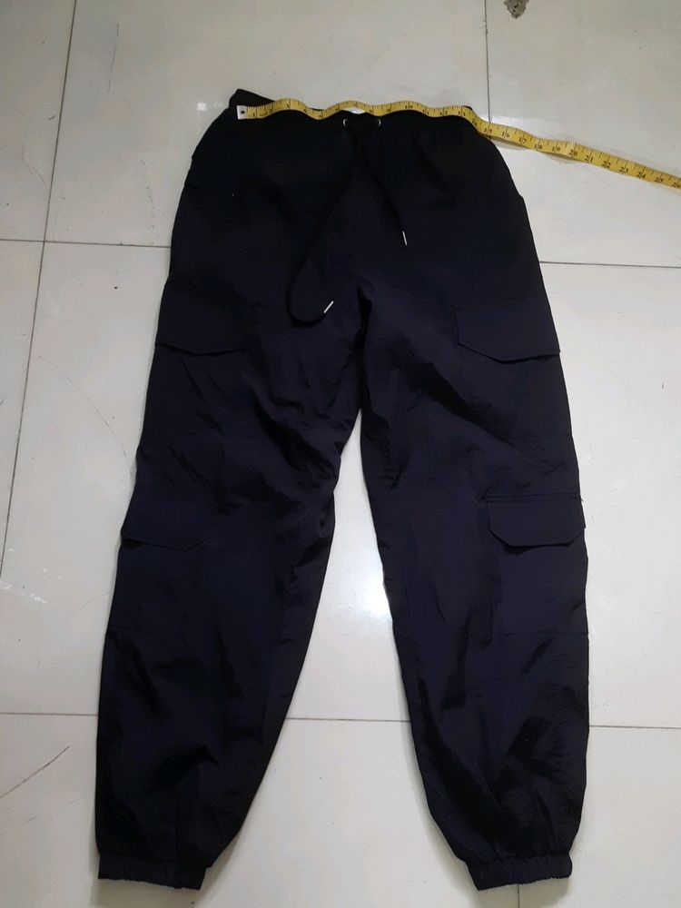 FOREVER 21 Pants 28 Waist .