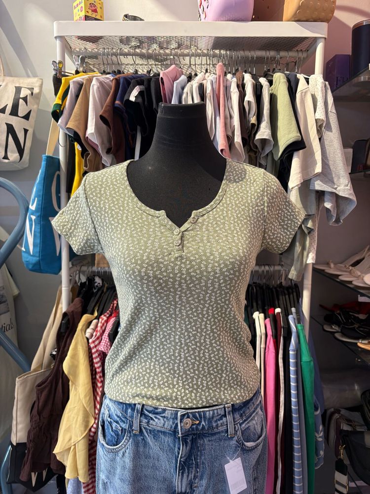 Cute Green Ditsy Floral Henley Top