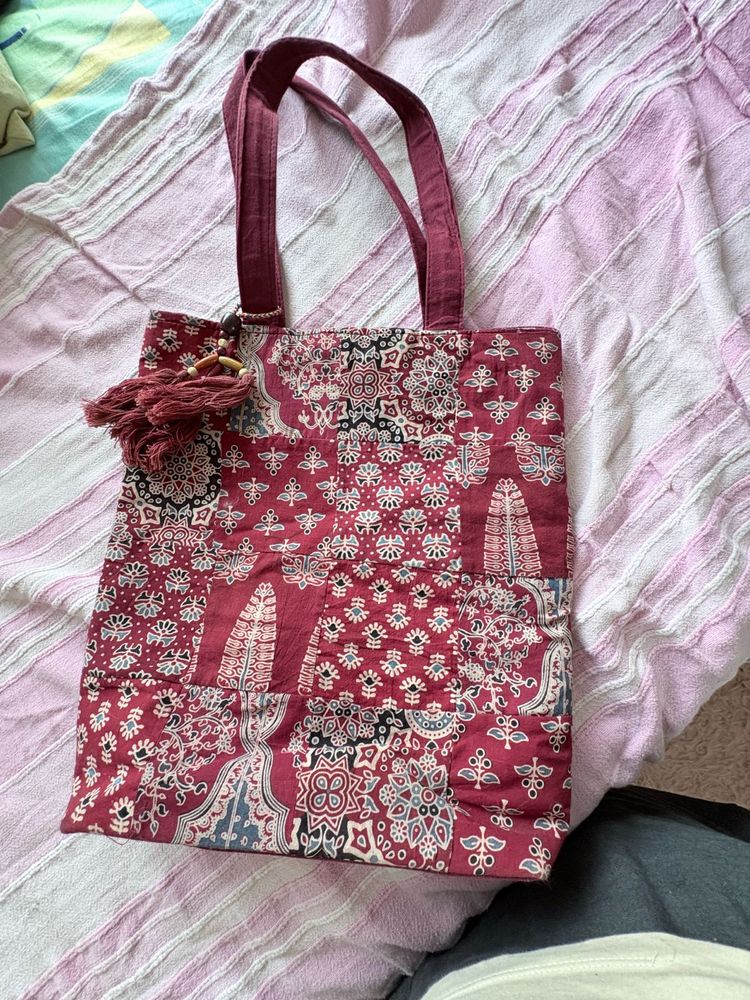 Stylish Maroon Handbag