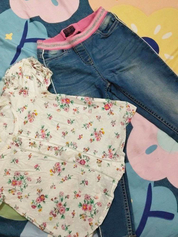 👖 Jeans And Floral Shirt 🌺