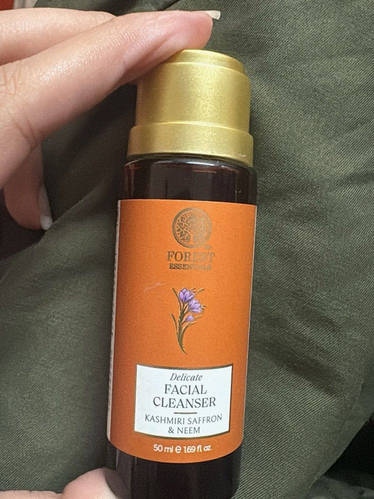 Forest Essentials Facial Cleanser