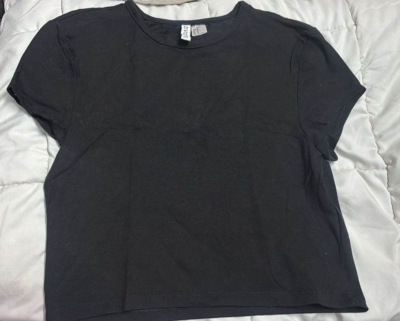 H&amp;M basic black baby tee