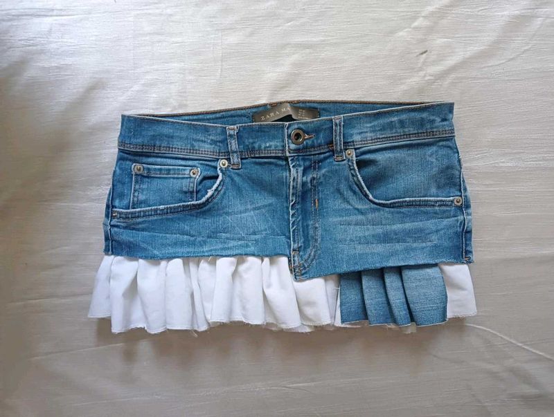 🏷️ REWORKED DENIM RUFFLE MICRO-MINI SKIRT