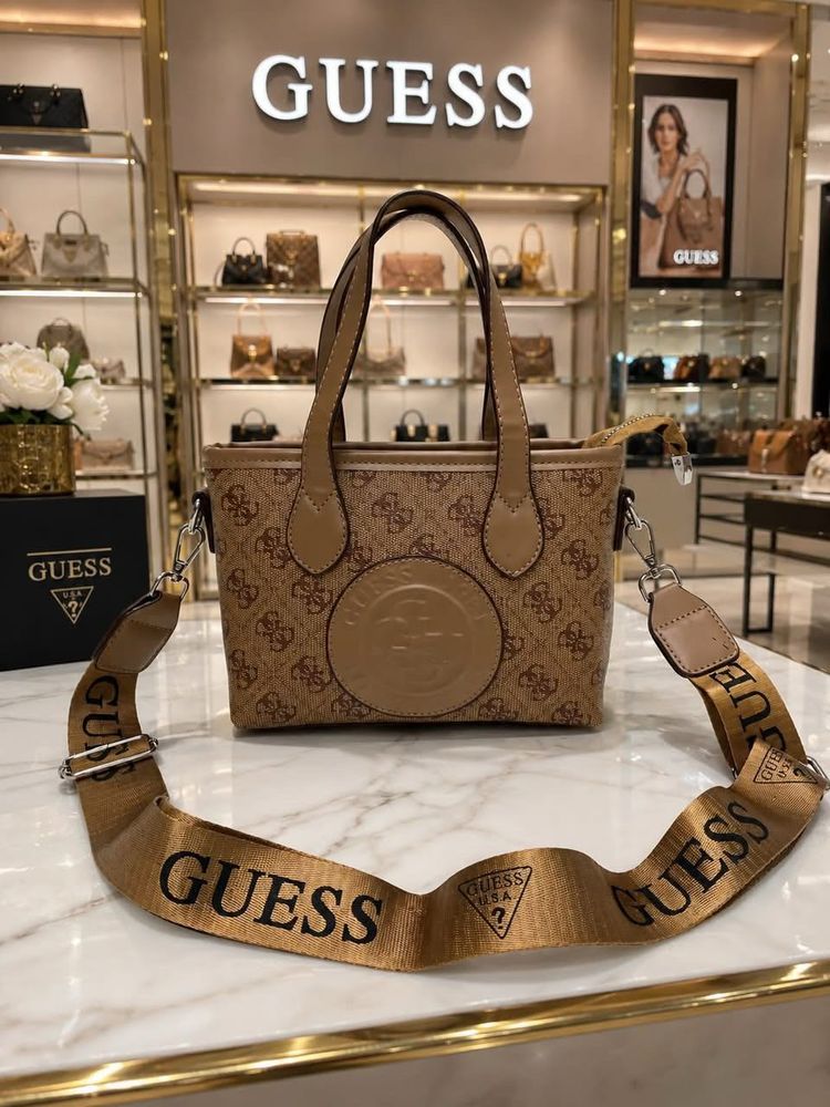GUESS LADIES HANDBAG