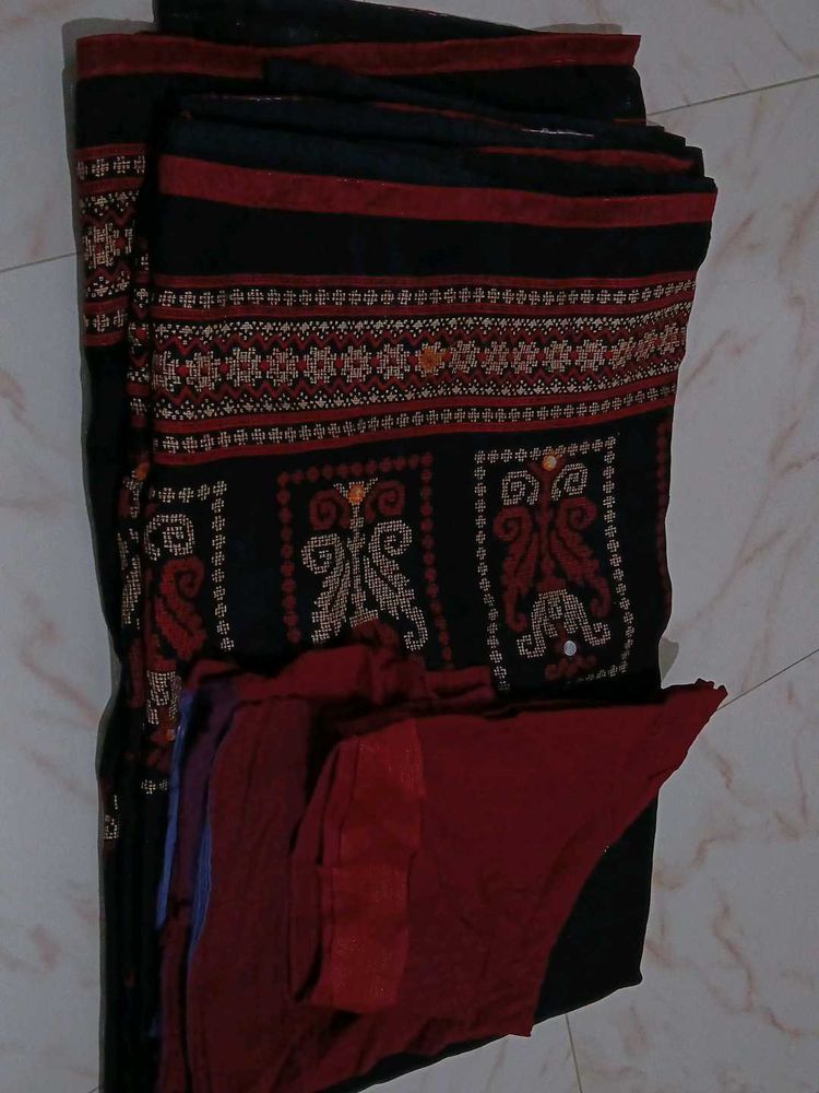 Black Saree With Blouse