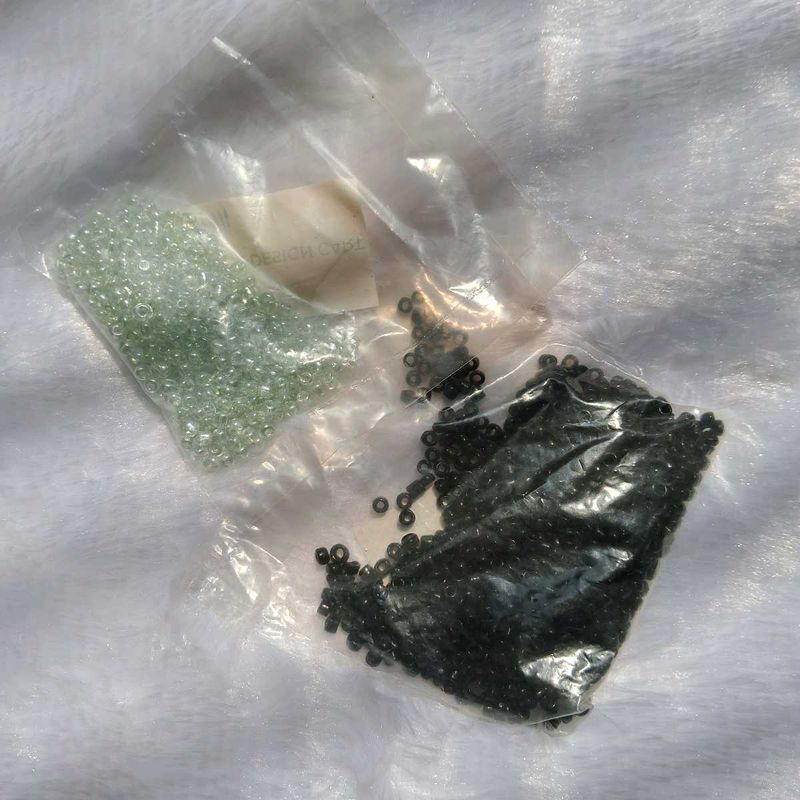 COMBO - SEED BEADS [TRANSPARENT WHITE + BLACK]