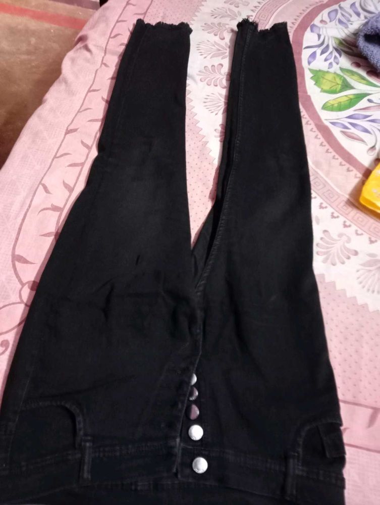 Black Button-Down Jeans