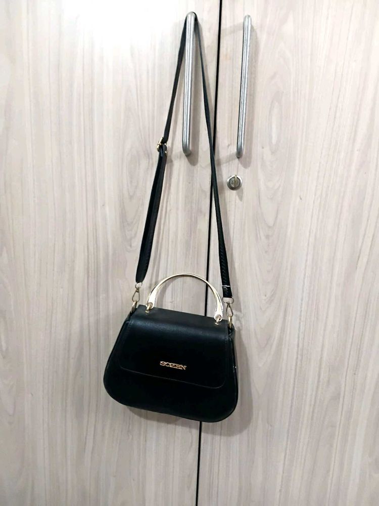 Black Handbag (NEW)