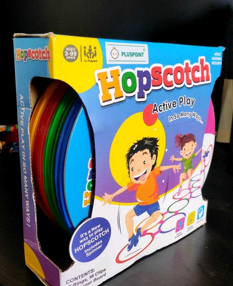 Hopscotch Game with 13 Hoops and 16 Connectors